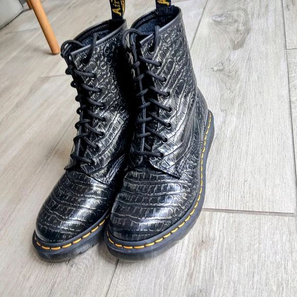 Dr Martens The Wild Croc Emboss in Gunmetal color